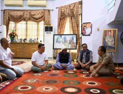 Didampingi Indira Yusuf Ismail, Danny Pomanto Melayat ke Rumah Duka Almarhum Alwi Hamu