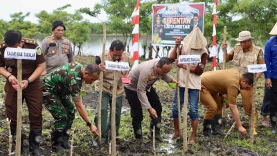 Dukung Swasembada Pangan, Forkopimda Takalar Laksanakan Penanaman Jagung Serentak 1 Juta Hektar