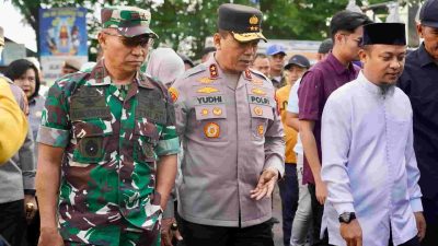 Pastikan Stabilitas Pangan, Pangdam XIV/Hasanuddin Bersama Forkopimda Kunjungi Pasar dan Gudang Bulog