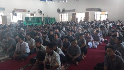 SMKN 2 Makassar Ikuti Pesantren Kilat Serentak se-Sulsel