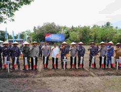 Pangdam XIV/Hasanuddin Bersama Forkopimda Sulsel Dampingi Kunker KASAL di Takalar
