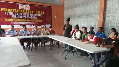 Didampingi 38 Pengurus Cabor, H Ismail Kembalikan Berkas Pendaftaran Calon Ketua KONI Makassar