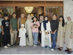 Momen Idul Fitri 1446 H, Munafri – Melinda Aksa Sowan ke Keluarga Besar Jusuf Kalla