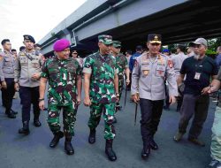 Pangdam XIV/Hasanuddin Hadiri Apel Siaga Peringatan Hari Buruh Internasional di Makassar