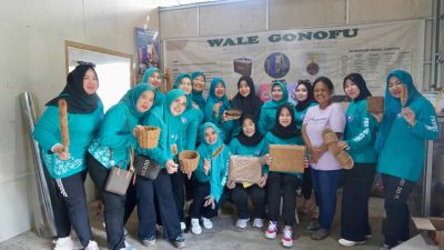 TP PKK Gowa Belajar Olahan Limbah Sabut Kepala ke Pengrajin di Minahasa Utara