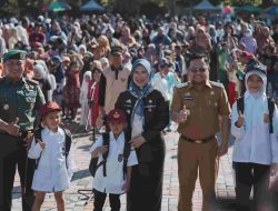 Wujudkan Progam Prioritas, Hati-Damai Bagikan Seragam Sekolah Gratis ke Siswa SD dan SMP di Gowa