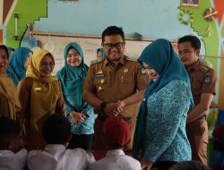Wabup Gowa Tinjau Pemeriksaan Kesehatan Gratis Siswa di SD Center Malakaji