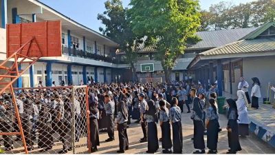 SMPN 8 Makassar Peringati Hari Anak Nasional 2025 dengan “Pagi Ceria”