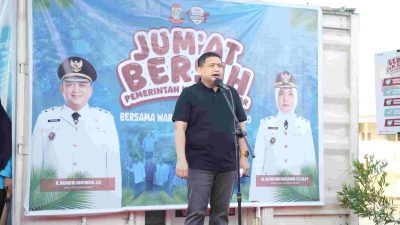 Jumat Bersih, Wali Kota Munafri: RT/RW Harus Kelola Sampah dan Urban Farmin