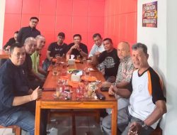 Merajut Kebersamaan, Alumni Smandel Makassar Jalin Silaturahmi di Warkop Edi