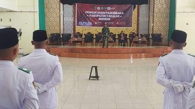 Usai Dikukuhkan, Dandim 1426/Takalar Berikan Motivasi ke Anggota Paskibraka