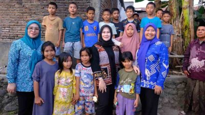 PKK dan Bhayangkari Gowa Kunjungi Warga Miskin Ekstrem di Pallangga