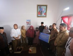 Gubernur dan Wali Kota Serahkan Santunan ASN Korban Kebakaran DPRD Makassar