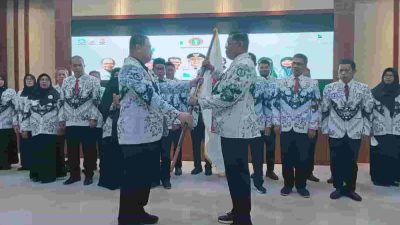 Lantik Pengurus PGRI, Wali Kota Munafri Janjikan Insentif Guru di Pulau Terluar