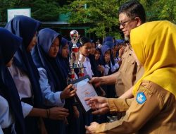 SMPN 27 Makassar Raih Juara III Futsal Putri di Amporo Cup 2025