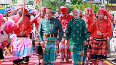 Pakai Pakaian Adat dan Songkok Guru, Bupati Takalar Hadiri Hari Jadi Gowa ke-705