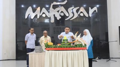 Usai Upacara HUT ke-418, Wali Kota Munafri dan Kepala SKPD Syukuran dan Potong Tumpeng di Rumah Jabatan