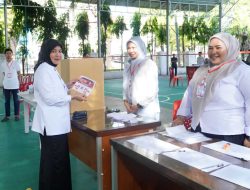 Berikan Hak Suara, Aliyah Mustika Ilham Tegaskan Pentingnya Partisipasi Warga di Pemilihan RT