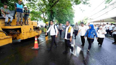 Dimulai dari Hertasning, Gubernur Sulsel Resmi Bangun Jalan Paket 1 MYC 2025-2027