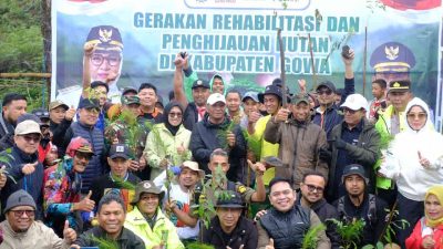 Tanam 10 Ribu Pohon, Bupati Gowa Ajak Semua Elemen Bersinergi Jaga Hutan dan Pegunungan