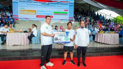 Gubernur Sulsel Lepas Ribuan Peserta Jalan Sehat Anti Mager di Pangkep