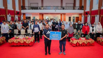 Pemkab Bone Serahkan Donasi Kemanusiaan Rp1,2 Miliar Lebih, Gubernur Sulsel: Segera Kami Tindaklanjuti