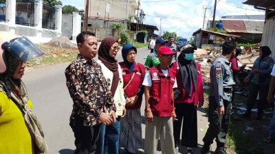 Atasi Kemacetan, Pemkot Makassar Tertibkan Lapak Liar di Depan Asrama Haji Sudiang