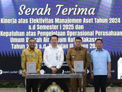 Wakil Ketua dan Sekwan DPRD Makassar, Dampingi Wali Kota Munafri Serah Terima LHP dari BPK Sulsel