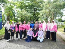 Jumat Bersih di Pantai Losari, Melinda Aksa Ajak Warga Menjaga Kebersihan Lingkungan