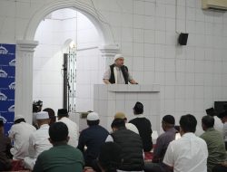 Tarawih Pertama, Wali Kota Munafri Pimpin Safari Ramadan di Masjid Agung 45