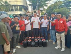 Ramadan Penuh Berkah, Bara JP Sulsel Bagikan Takjil ke Warga dan Buka Puasa Bersama Pengurus