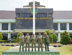 Perkuat Sinergi TNI, Pangdam XIV/Hasanuddin Dampingi Kabacadnas Kunjungi Divif 3/Kostrad