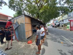 Berdiri 5 Tahun di Atas Drainase, Tiga Lapak di Tallo Akhirnya Ditertibkan