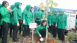 Hijaukan Makassar, Persit Gelar Aksi Masif Tanam Pohon Serentak di HUT ke-80