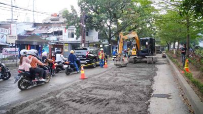 Jalan Aroepala Sementara Proses Perbaikan, Pemprov Sulsel: Arus Kendaraan Diberlakukan Sistem Buka Tutup