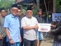 Bupati Daeng Manye Serahkan Bantuan Sapi Kurban dari Presiden Prabowo ke Warga Takalar