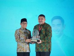 Terima Penghargaan Paritrana Award, Bukti Komitmen Wali Kota Munafri Lindungi Pekerja Rentan