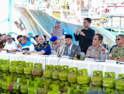 Ungkap Jaringan Penyalahgunaan BBM Bersubsidi, Gubernur Andi Sudirman Apresiasi Polda Sulsel dan TNI