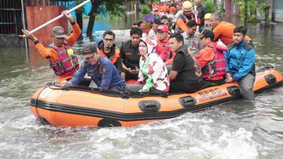 Makassar Diguyur Hujan Deras, Danny Pomanto Pantau Banjir di Manggala