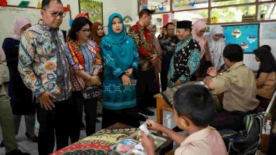 Dampingi Pj Gubernur Sulsel Tinjau Pelaksanaan MBG di Makassar, Danny Pomanto: Jauh Lebih Baik