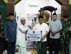 Safari Ramadhan, Bupati Takalar Serahkan Bantuan Dana Hibah Pembangunan di Masjid Nurul Jihad
