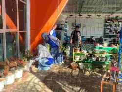 Sabtu Bersih, Tim Adiwiyata SMPN 40 Makassar Laksanakan Kerja Bakti Bersama