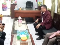 Berkunjung ke Sekolah, Anggota DPRD Adi Akbar Dengarkan Kisah Pilu Kepsek SMPN 27 Makassar