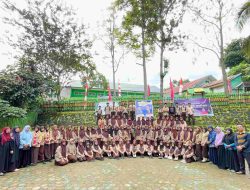 Laksanakan Program Kerja, Duta Baca Sulsel 2023 Lakukan Menulis Berita di MTs Boro Gowa