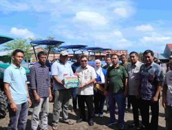 100 Hari Kerja, Daeng Manye Serahkan Bantuan Alsintan untuk Petani di Takalar
