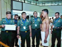 Kasdam XIV/Hasanuddin Pimpin Sidang Parade Calon Bintara TNI-AD TA 2025