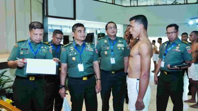 Kasdam XIV/Hasanuddin Pimpin Sidang Parade Calon Bintara TNI-AD TA 2025