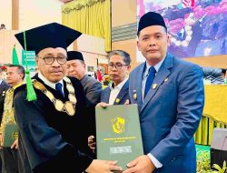 Wabup Takalar Terima Penghargaan Alumni Berprestasi dari UMI Makassar