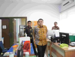 Sidak Kantor Gabungan Dinas, Wali Kota Munafri Tegaskan Perbaikan Gedung dan Etos Kerja