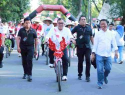 Meriahkan HUT ke-80 RI, Pemkab Takalar Gelar Pawai Sepeda dan Becak Hias